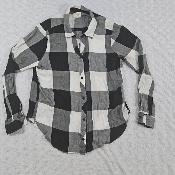 Thread and Supply Womens Size Medium Soft Black and White Plaid button top - Picture 1 of 6